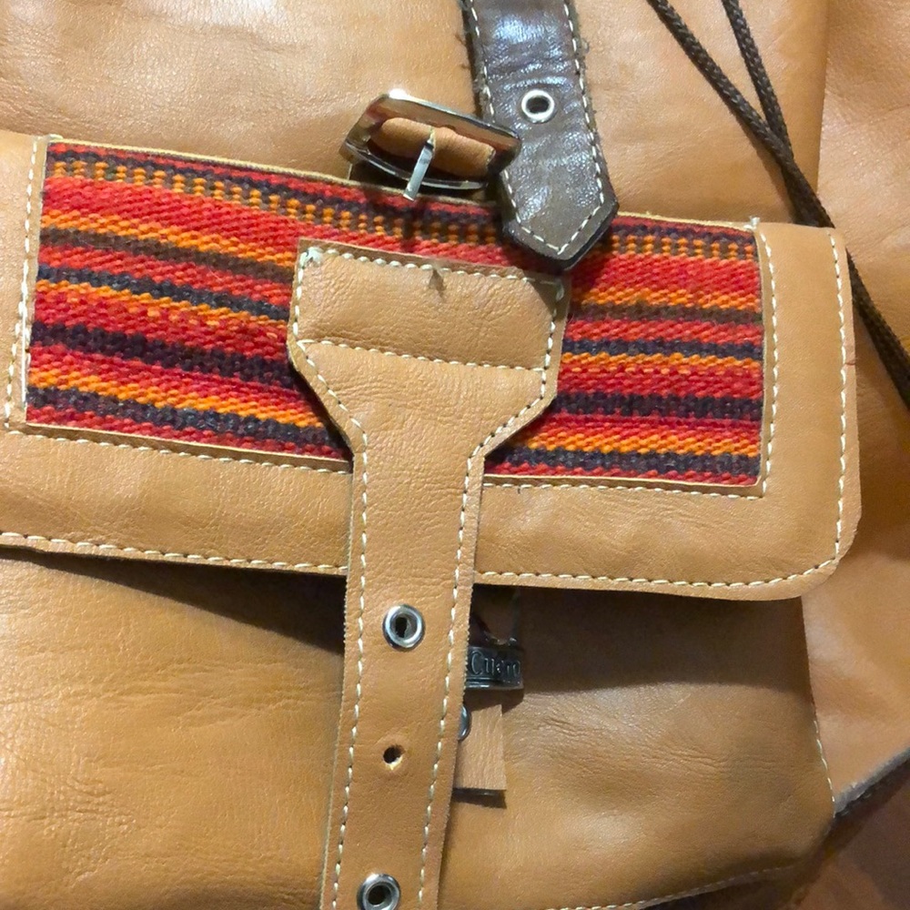 Handmade backpack from Peru - Picture 3 of 7